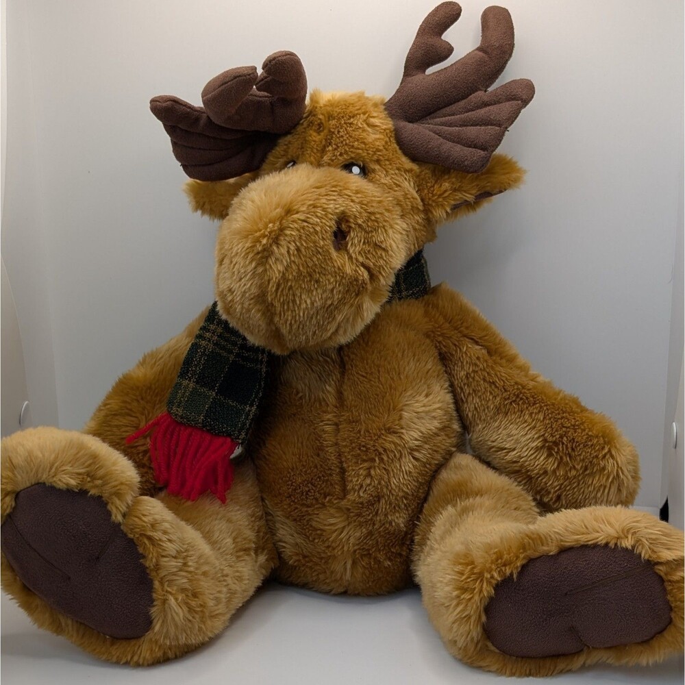 Dan Dee Moose Raindeer Plush Soft Cuddly 12.5" in Christmas scarf Adorable Toy